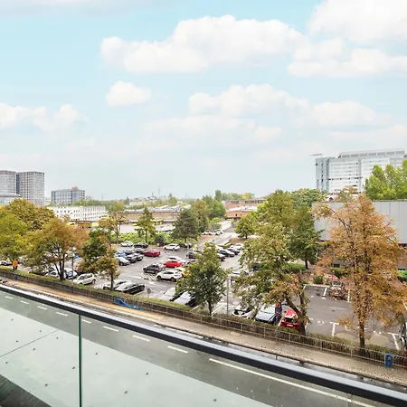 Studio With Parking & Balkony, Zabrska Global Office Park By Noclegi Renters Катовіце Екстер'єр фото