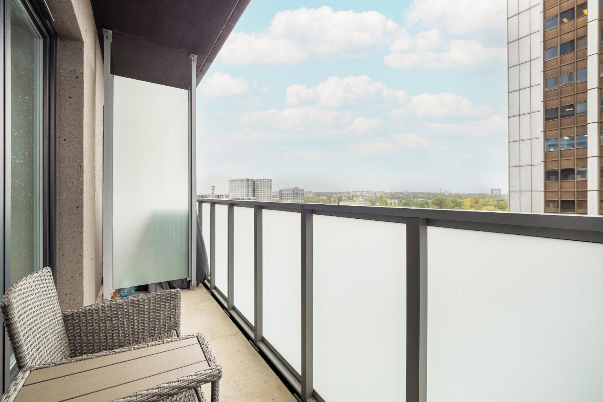 Apartment Air-conditioned With Parking And Balcony, Zabrska Global Office Park By Renters *