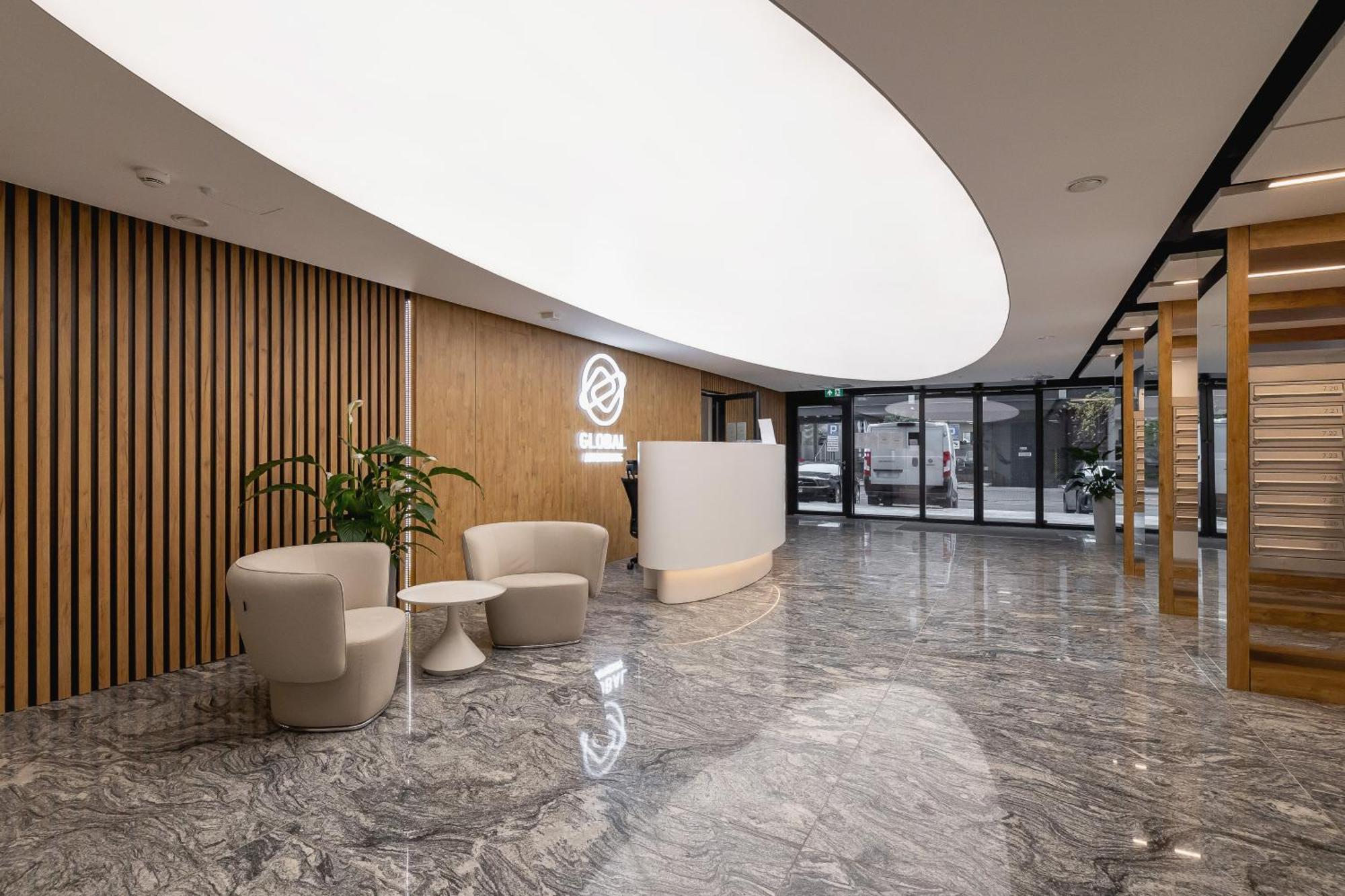 Apartment Air-conditioned With Parking And Balcony, Zabrska Global Office Park By Renters